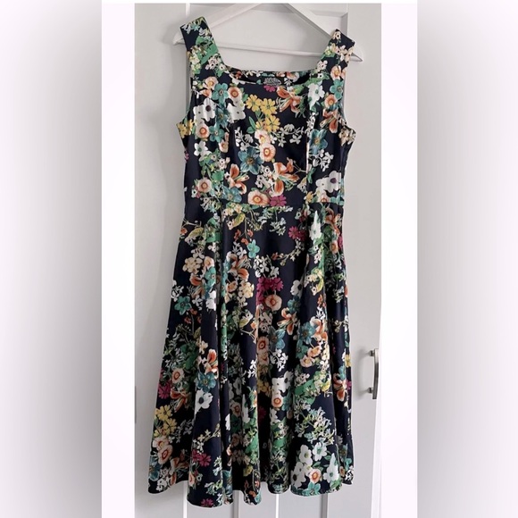 Hearts & Roses Dress Floral Print Fit & Flare Rockabilly EU 40, UK 12, US 8 - Picture 1 of 9